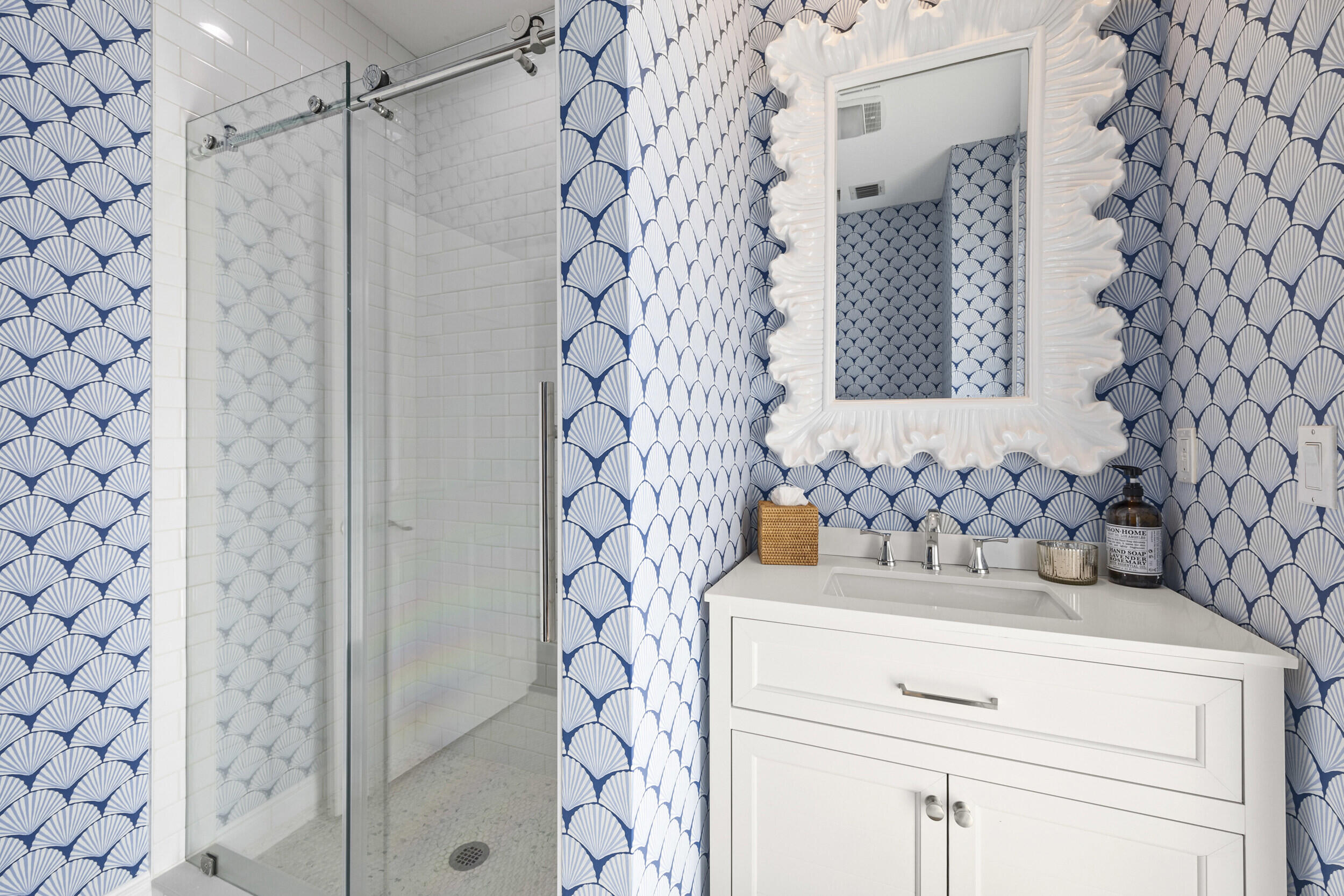 9806 SE Landing Place