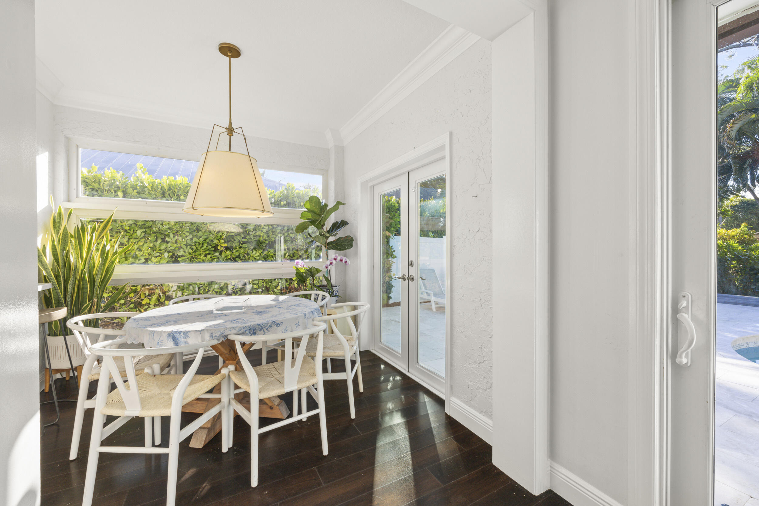 9806 SE Landing Place