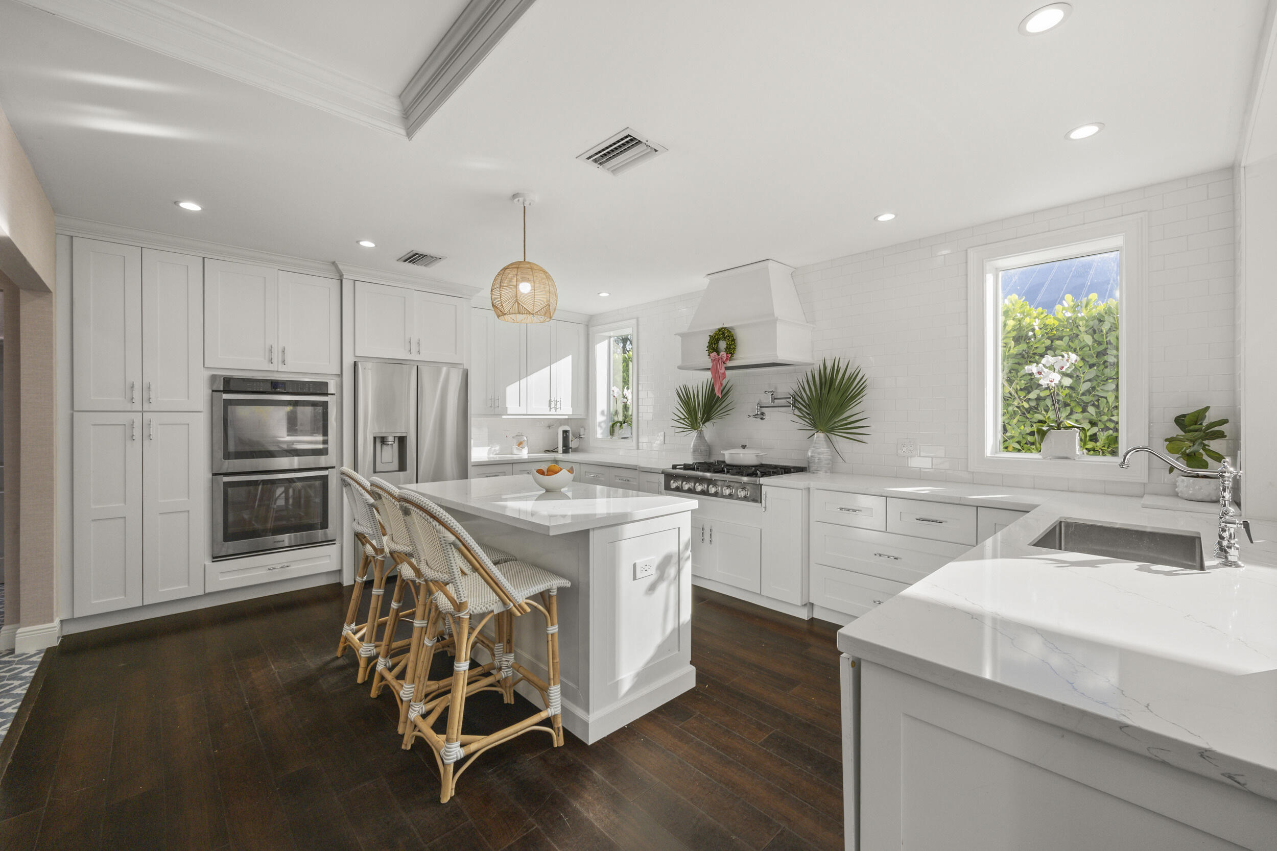 9806 SE Landing Place