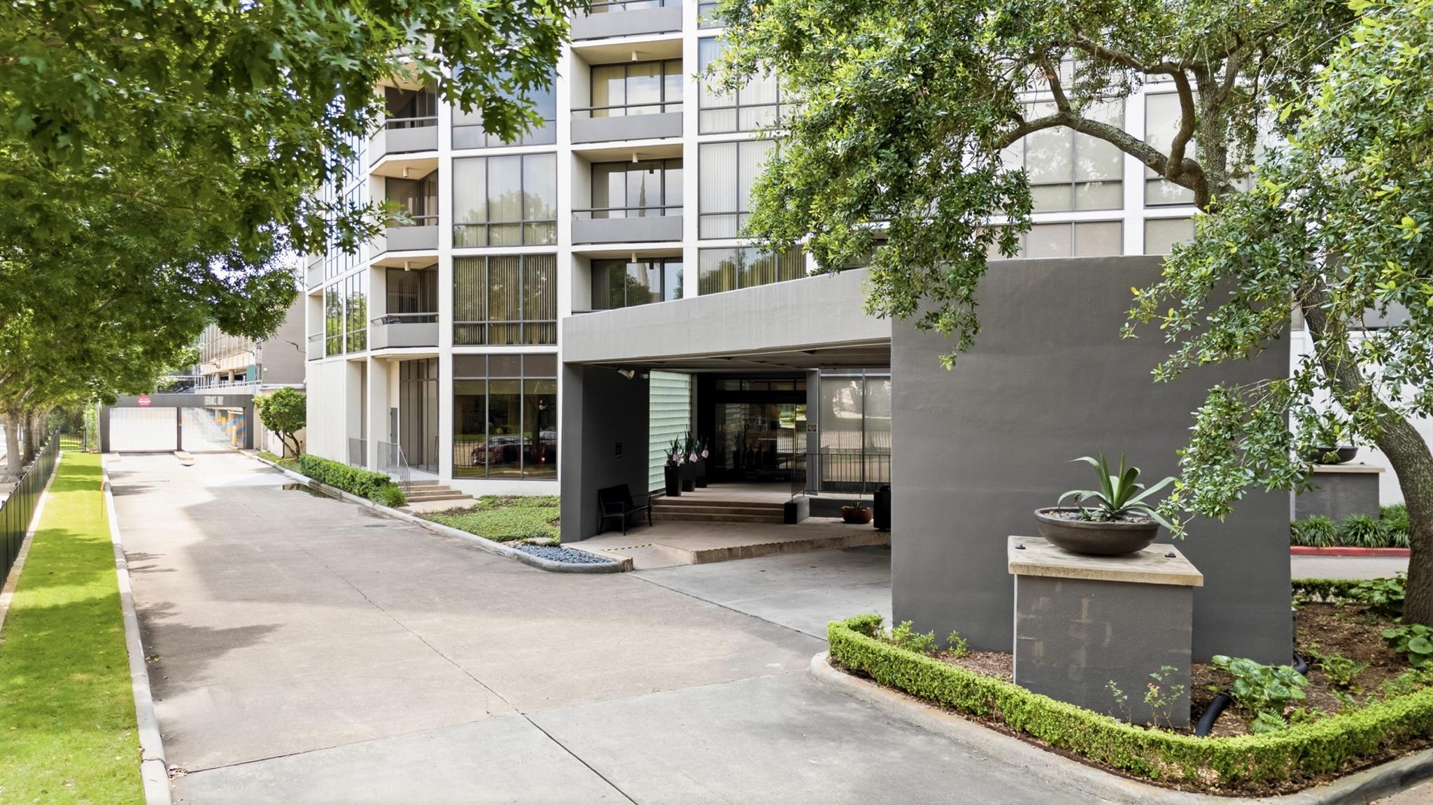 1111 Bering Drive # 805