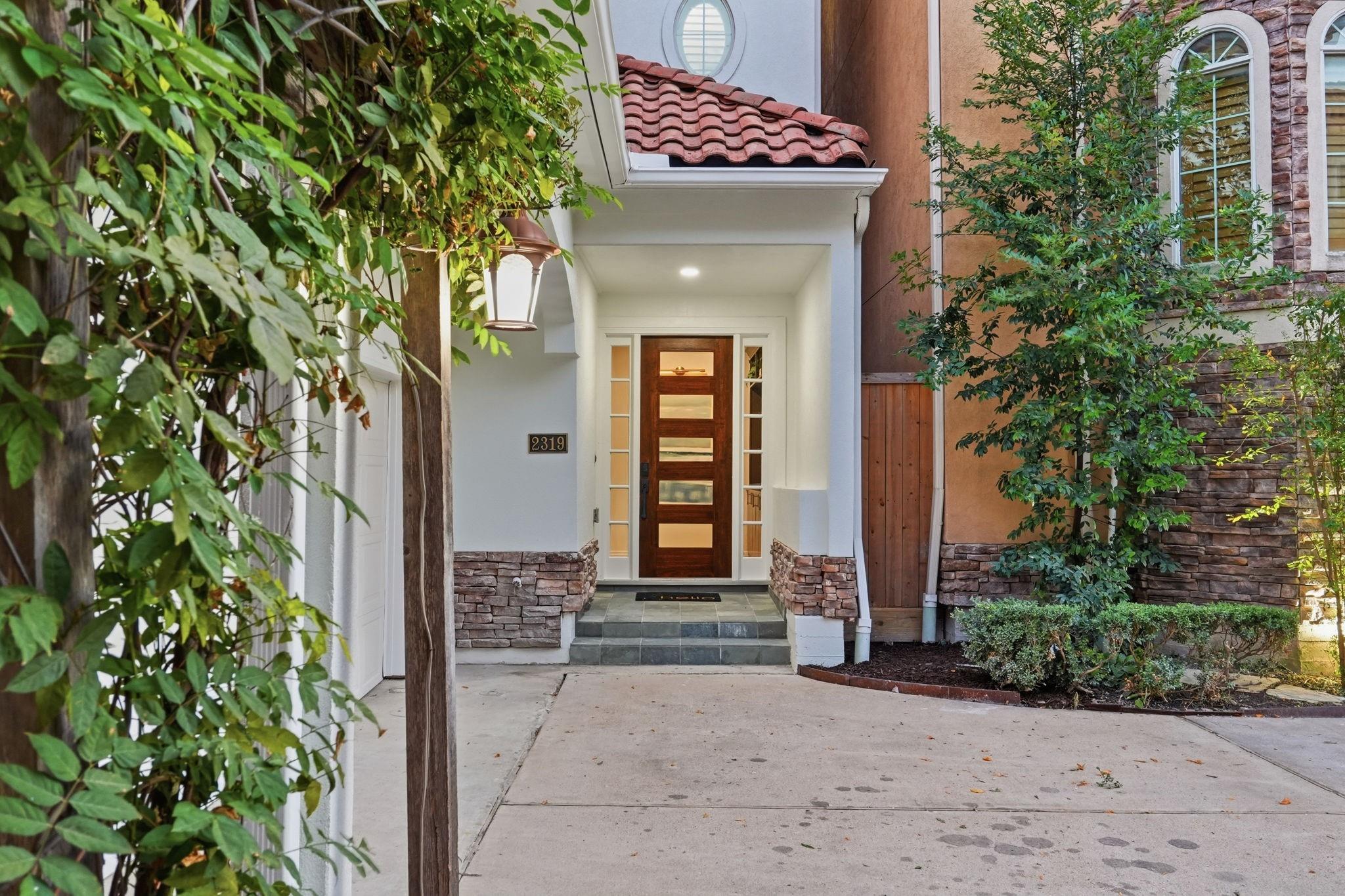 2319 Potomac Drive