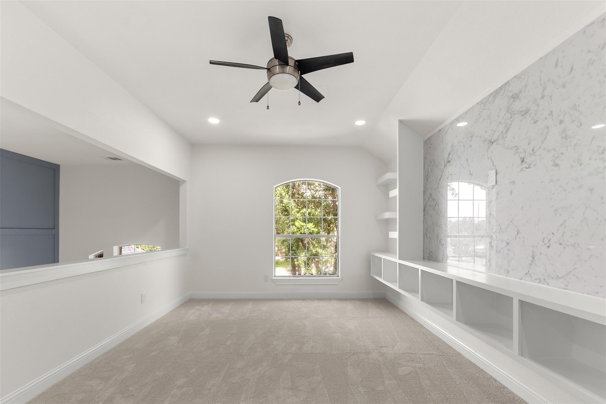 2111 Pinecreek Pass Lane