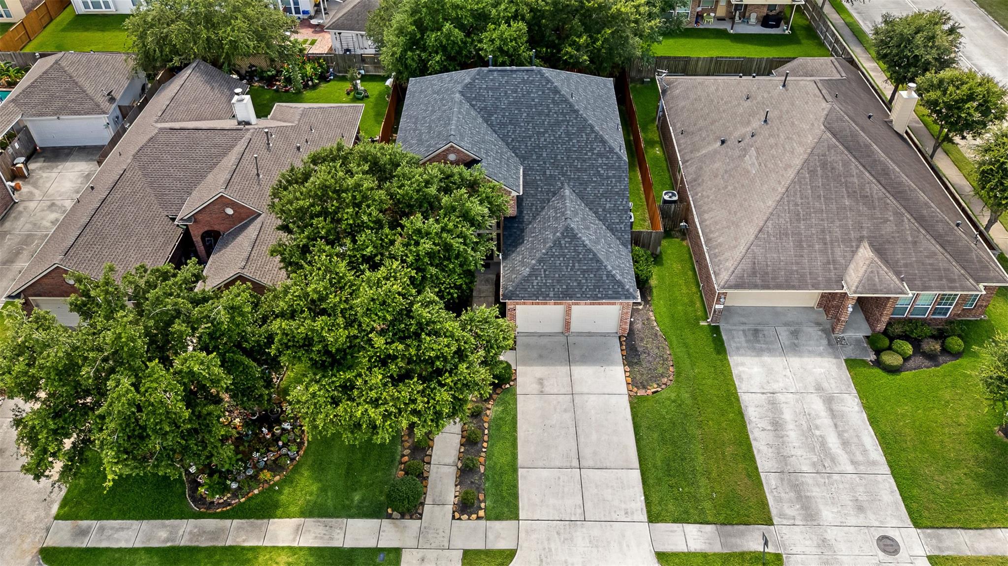 2111 Pinecreek Pass Lane