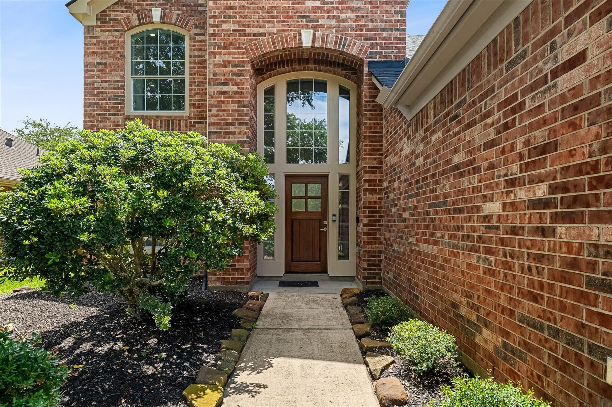 2111 Pinecreek Pass Lane