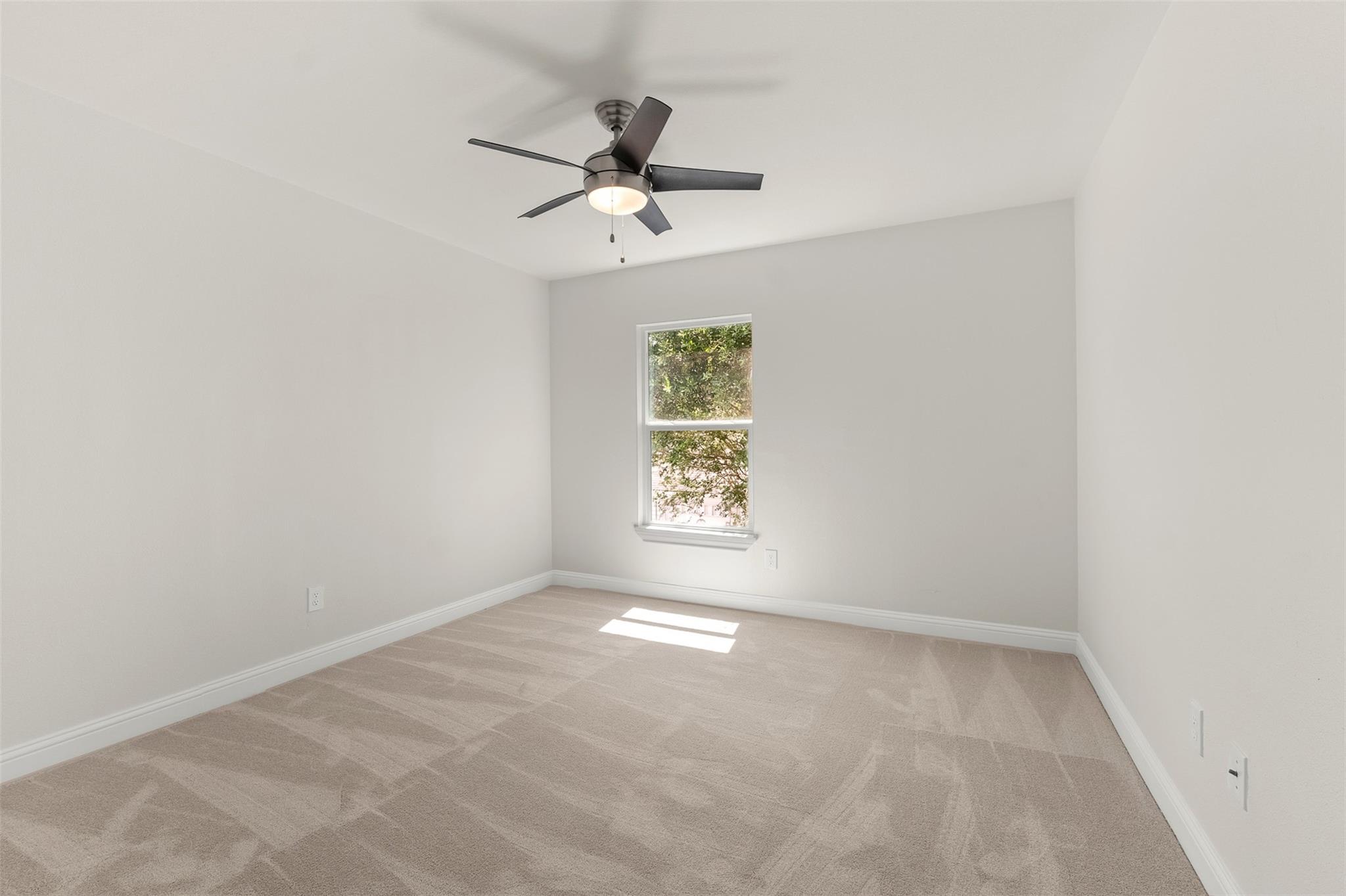2111 Pinecreek Pass Lane