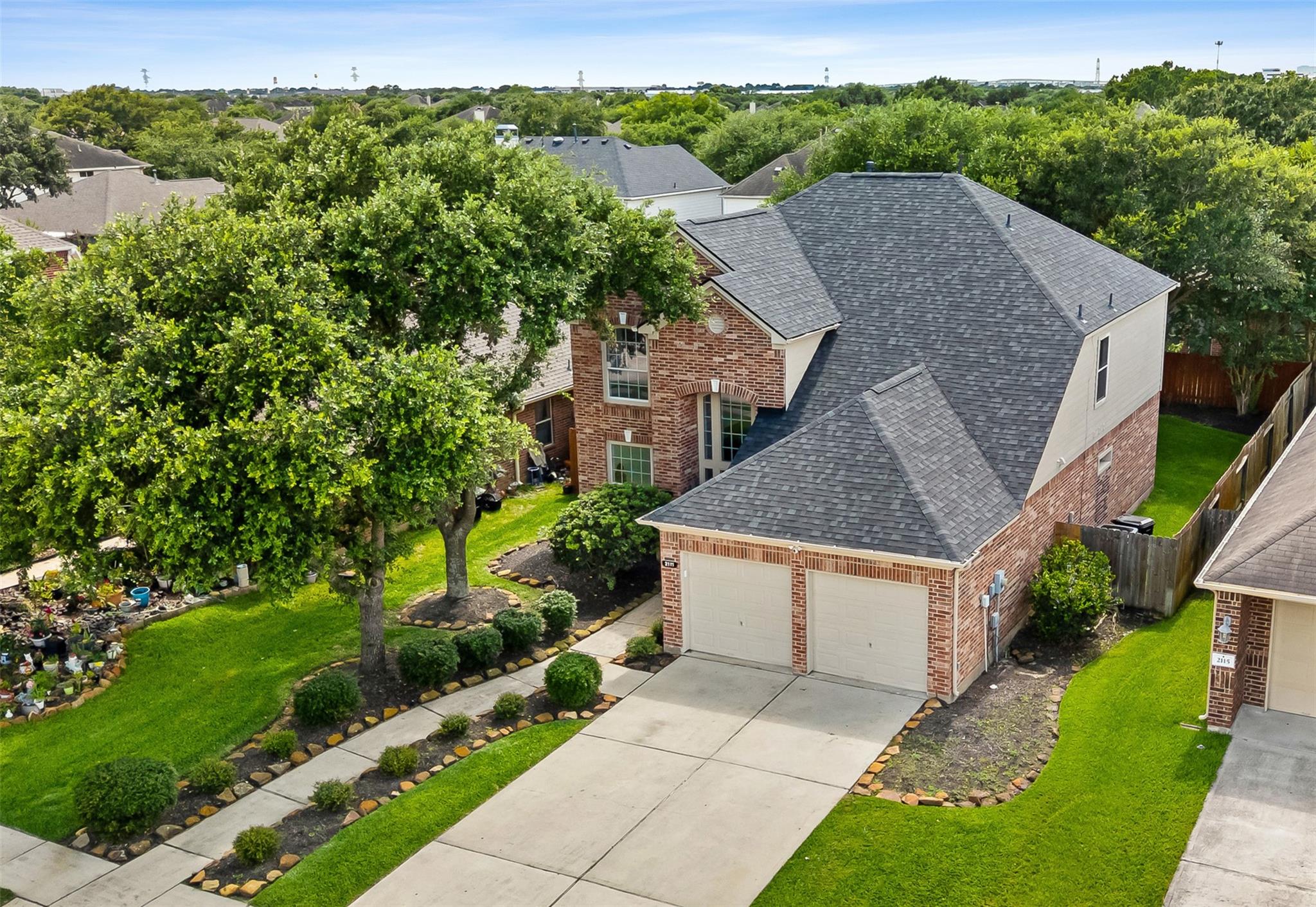 2111 Pinecreek Pass Lane