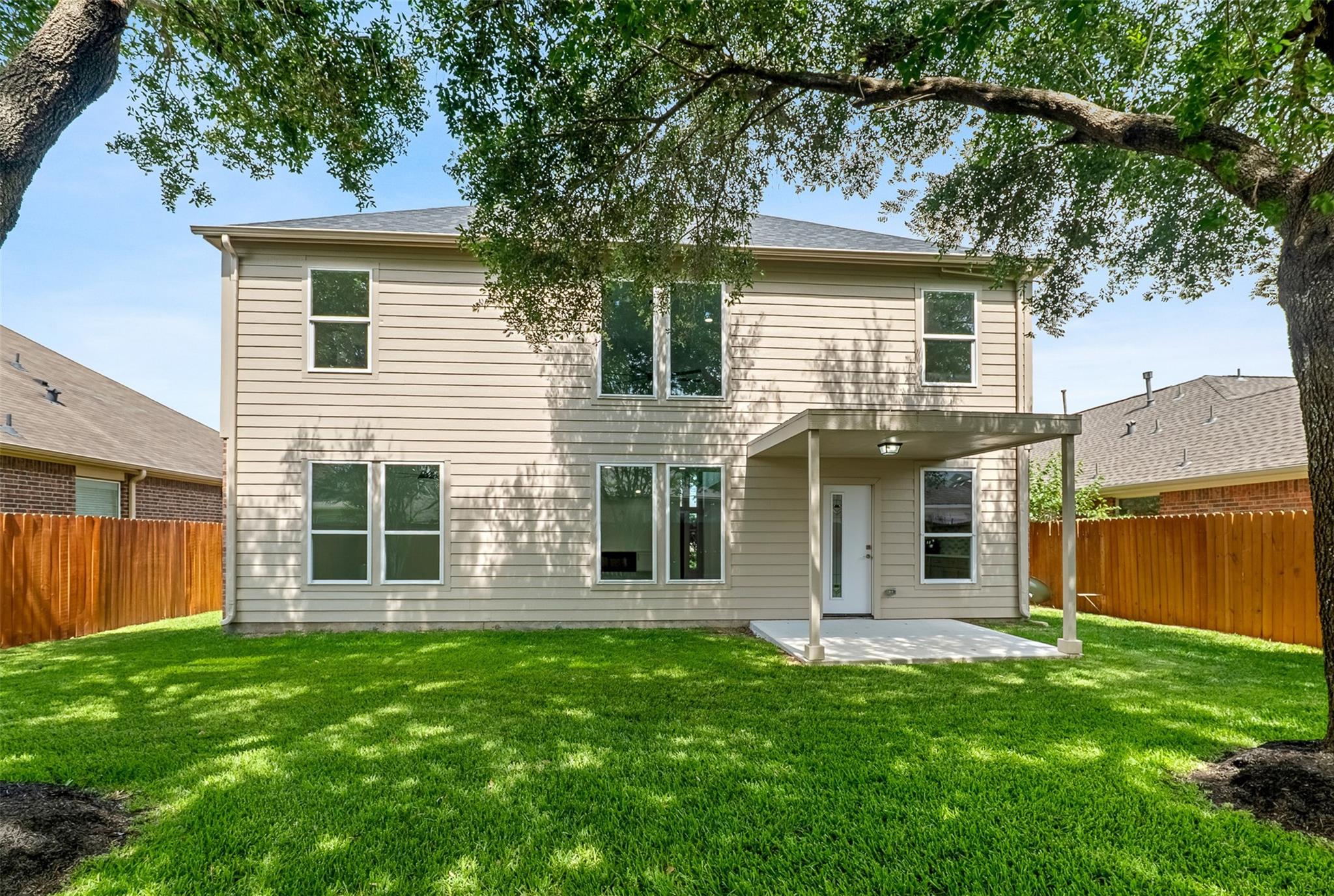 2111 Pinecreek Pass Lane