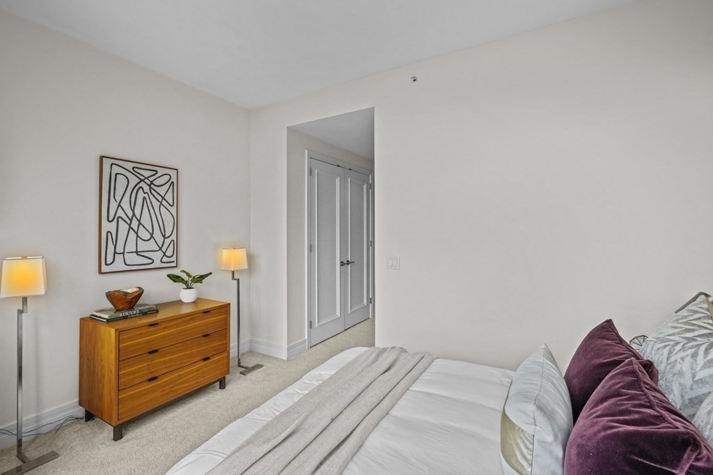 1 Avery St. Unit: U19D