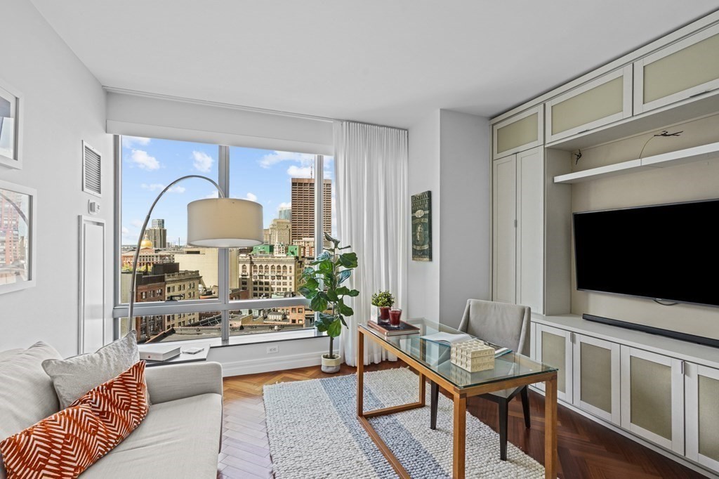 1 Avery St. Unit: U19D