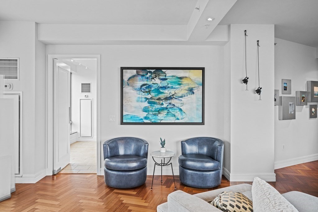 1 Avery St. Unit: U19D