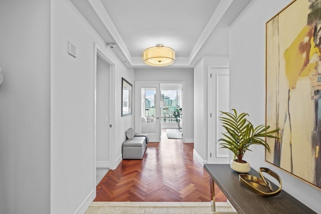 1 Avery St. Unit: U19D