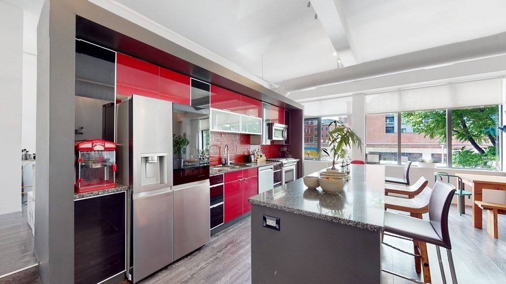1200 Washington St. # 215