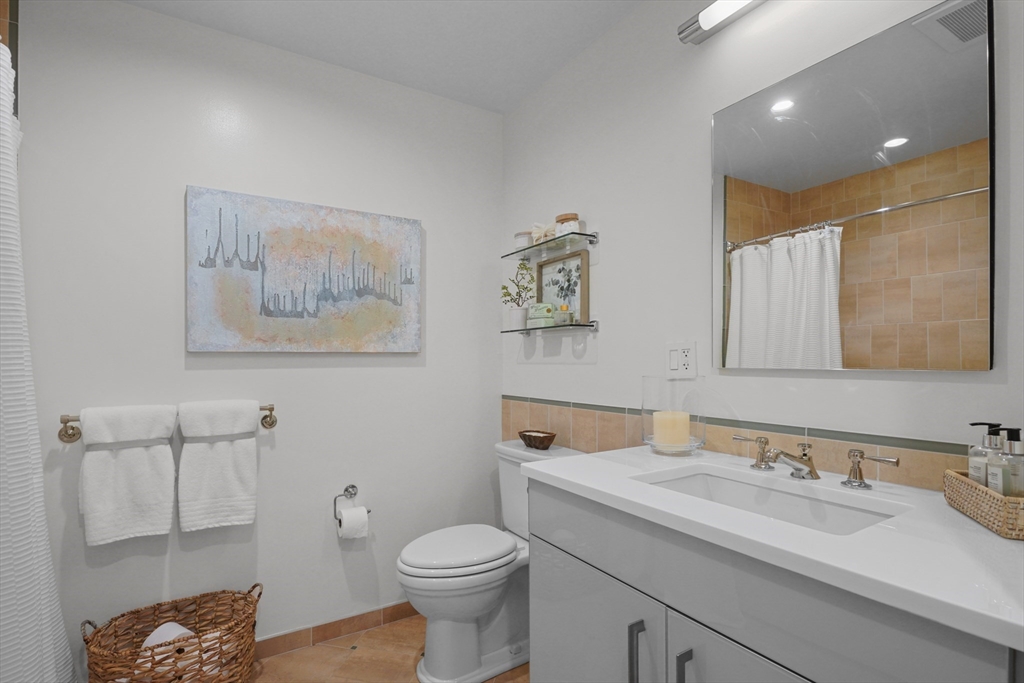45 Province St. # 1506