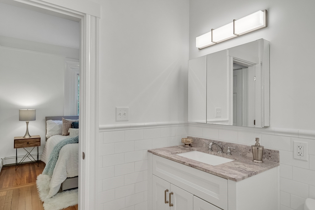 41 Addington Rd # 1