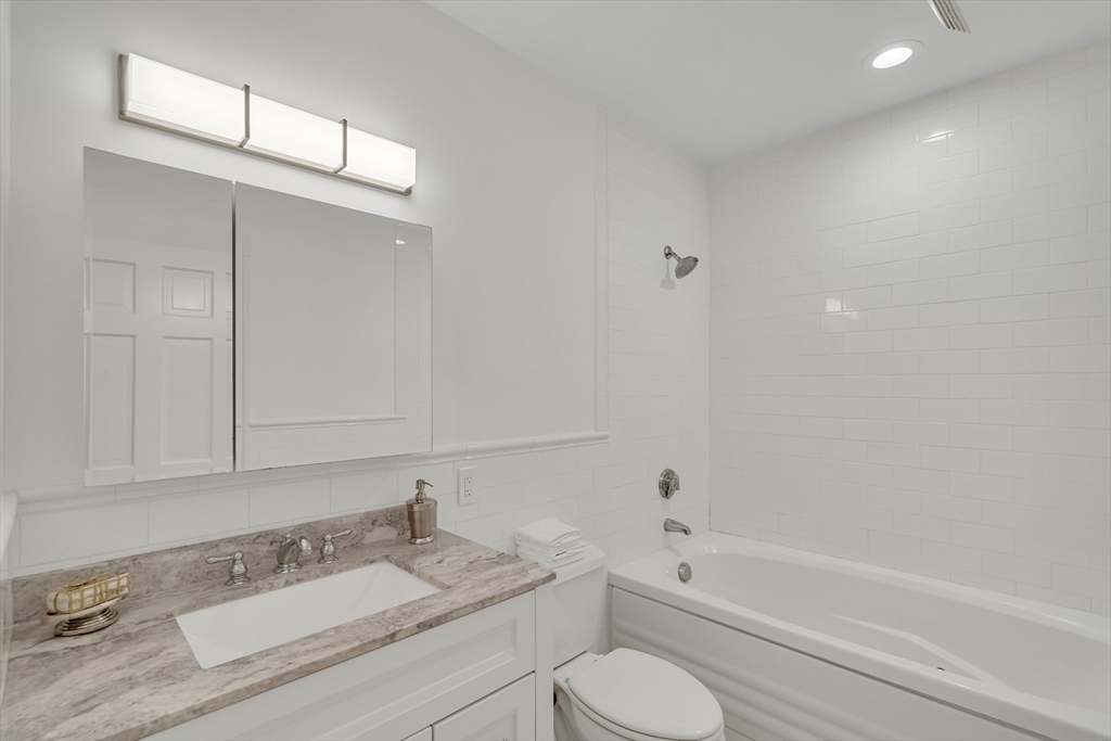 41 Addington Rd # 1