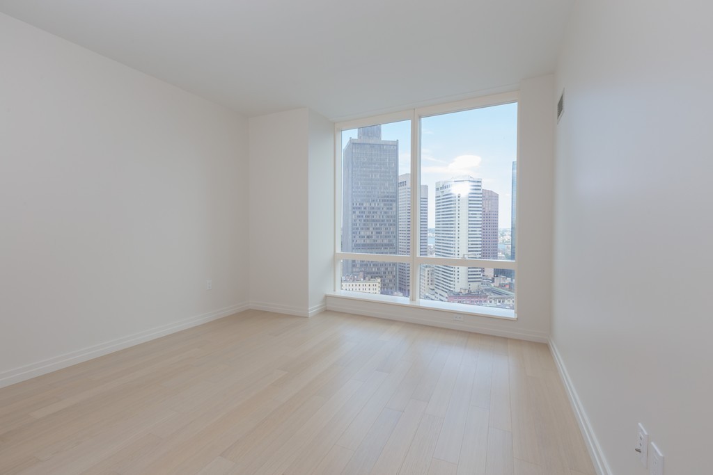 1 Franklin St # 2806
