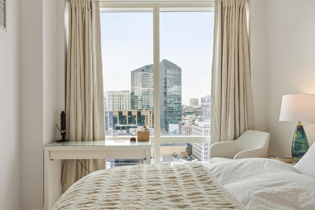 1 Franklin St # 2014