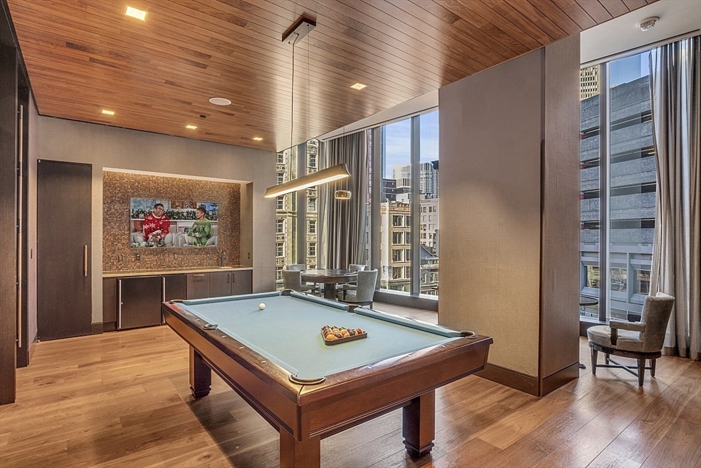 1 Franklin St # 2014