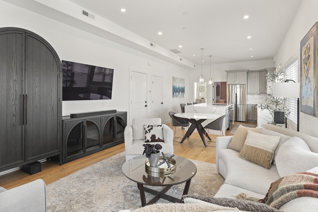 157 Princeton St # 2