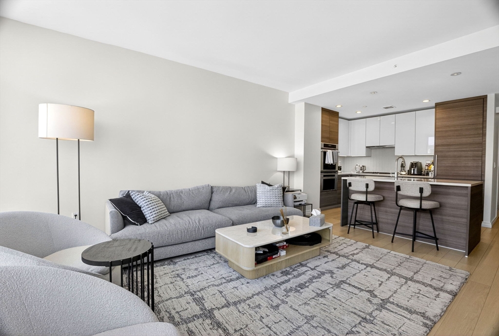 1 Franklin St # 2805