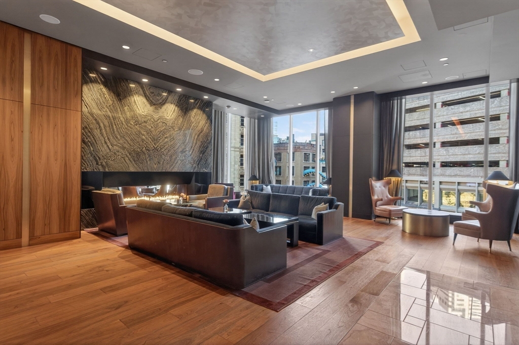 1 Franklin St # 2805