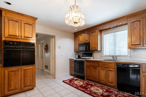 64 Hollyberry Road