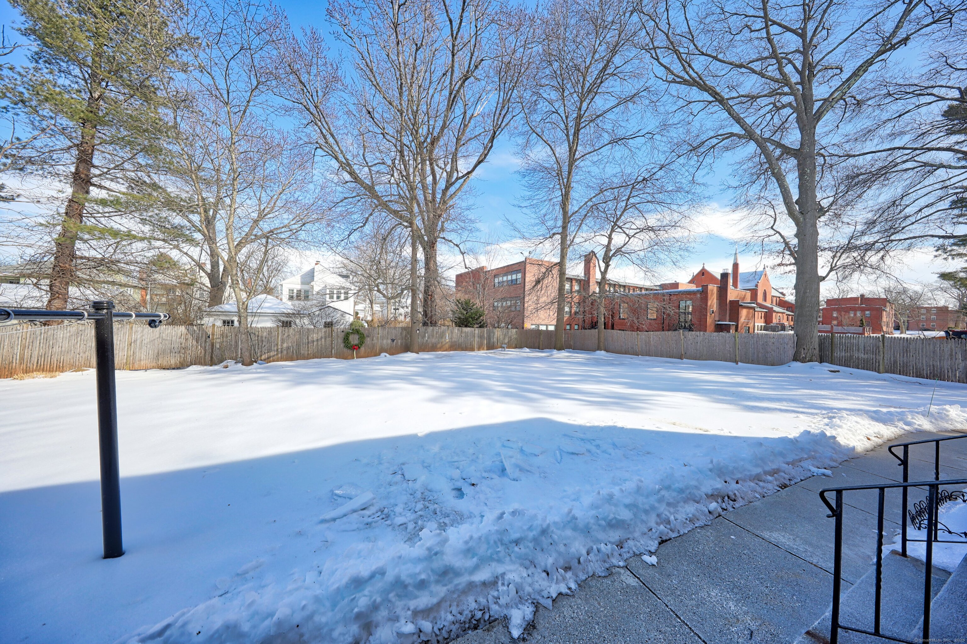 54 Robin Road APT A2