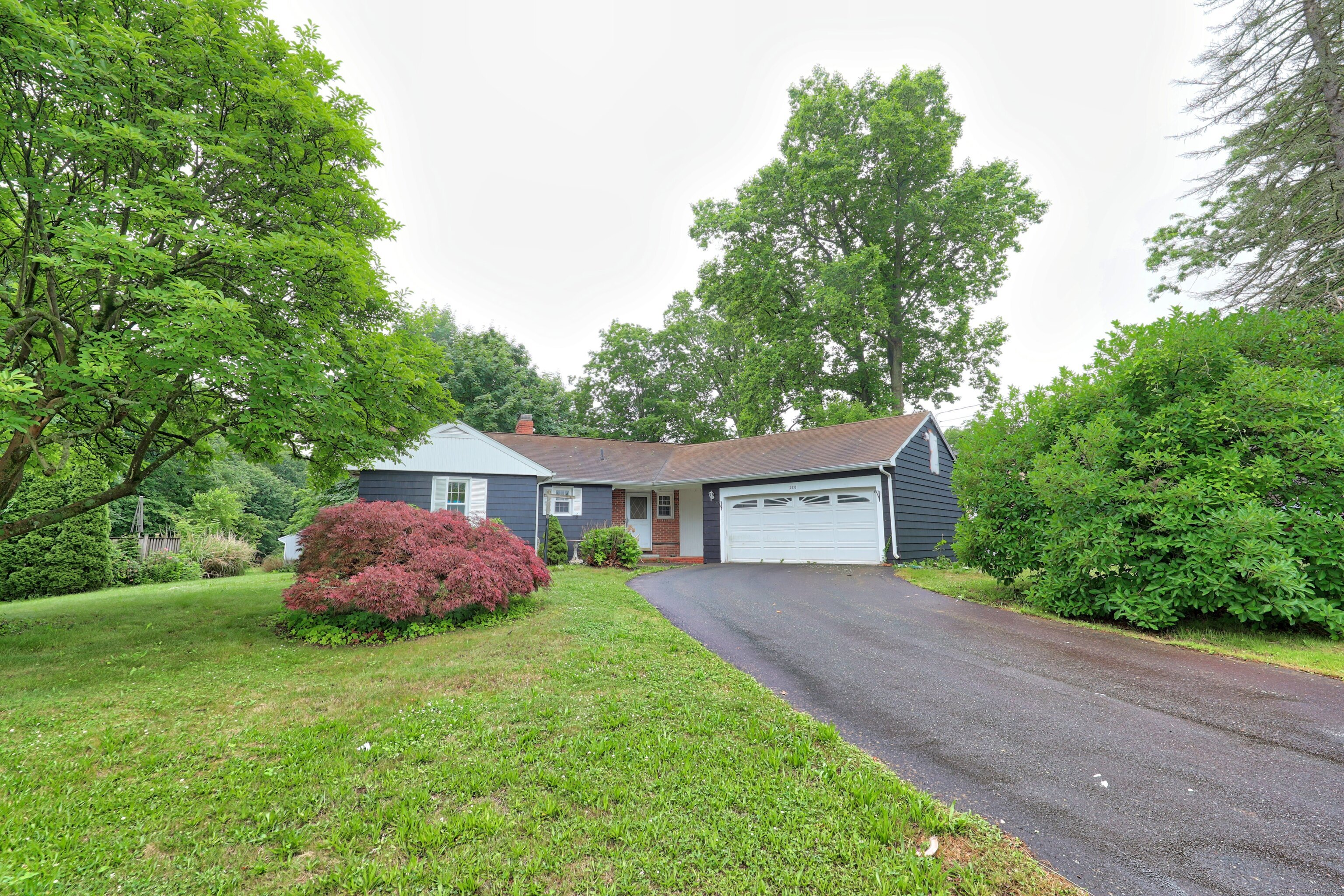 120 Knowles Avenue