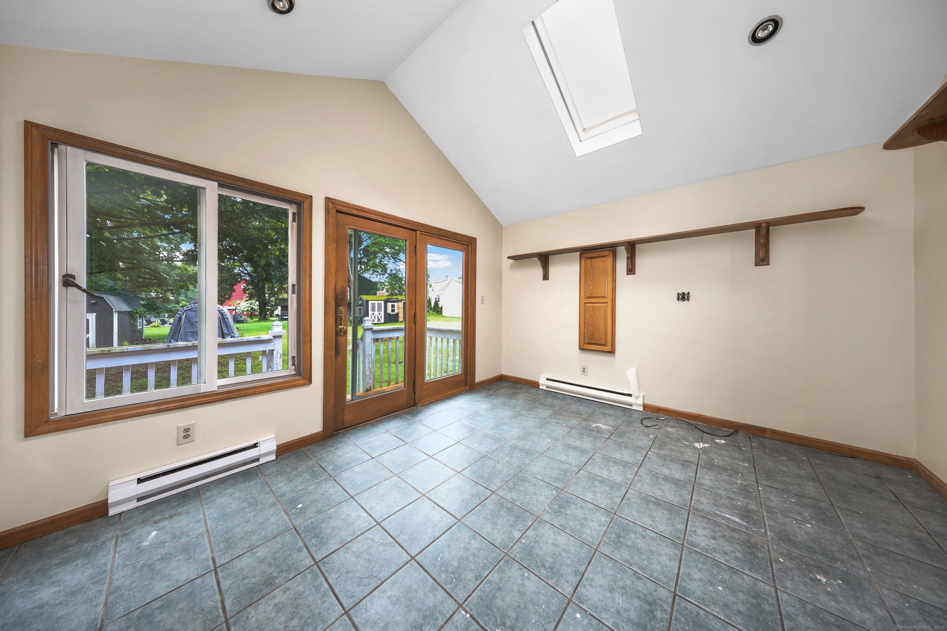 120 Knowles Avenue