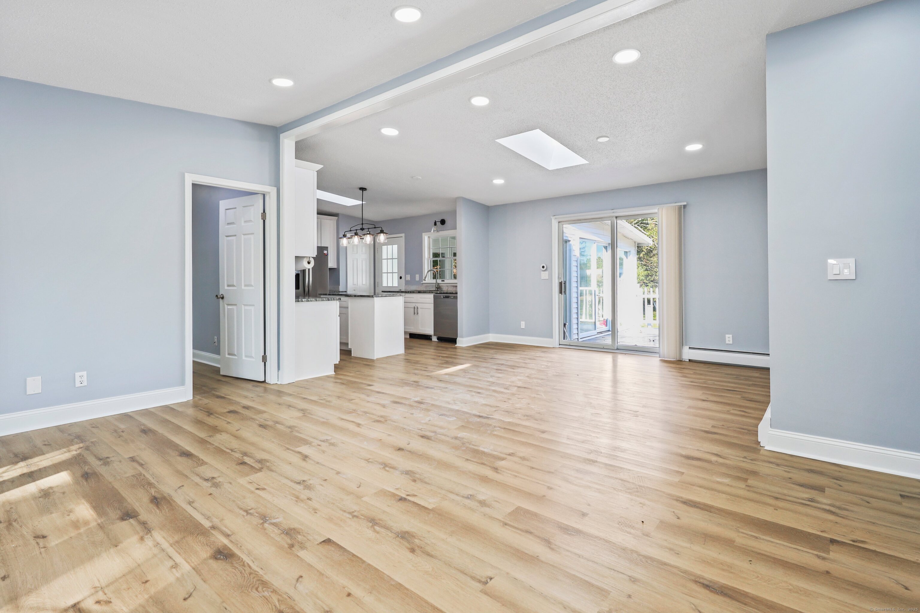 834 May Street
