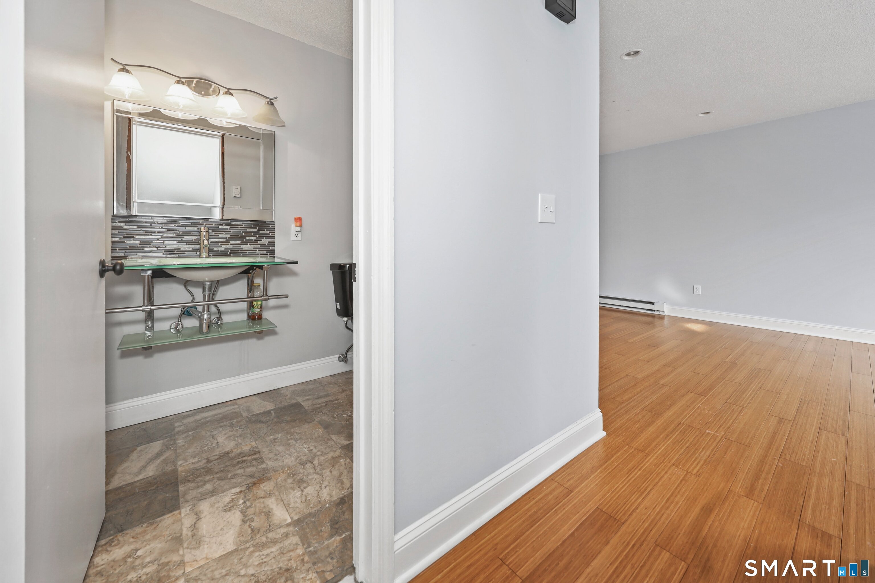 925 Oronoke Road 11D