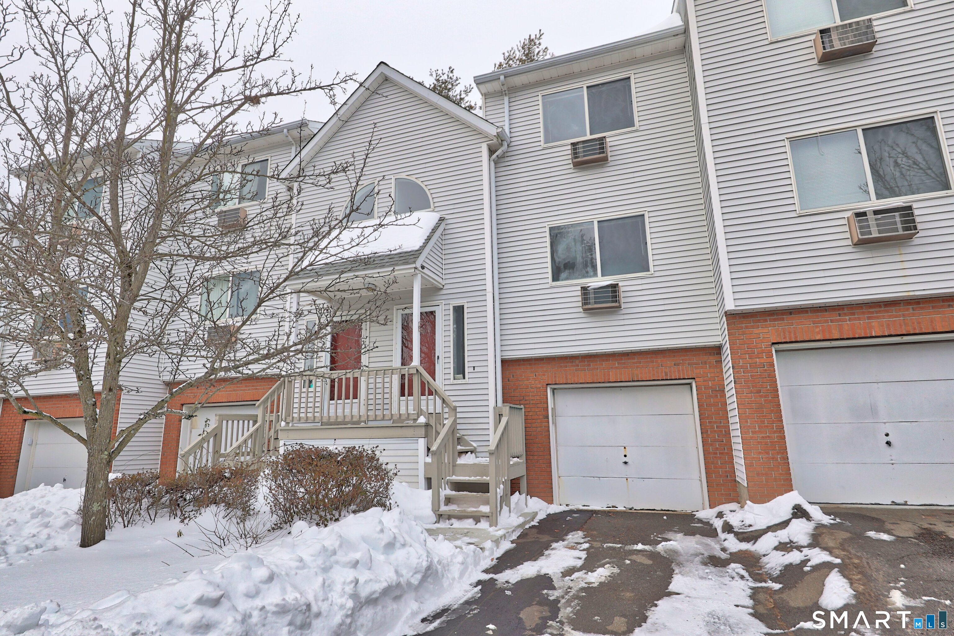 925 Oronoke Road 11D