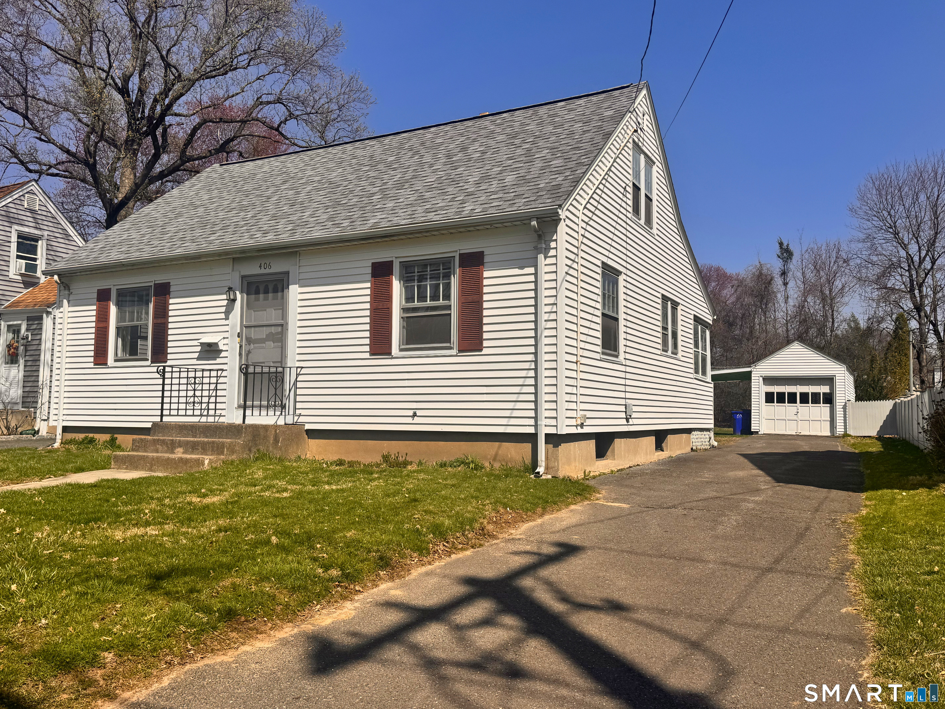 406 Oakwood Avenue
