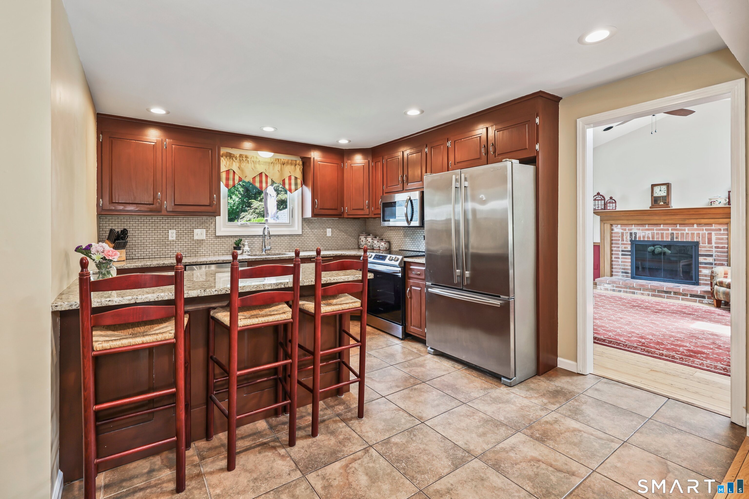 2 Meadowside Drive