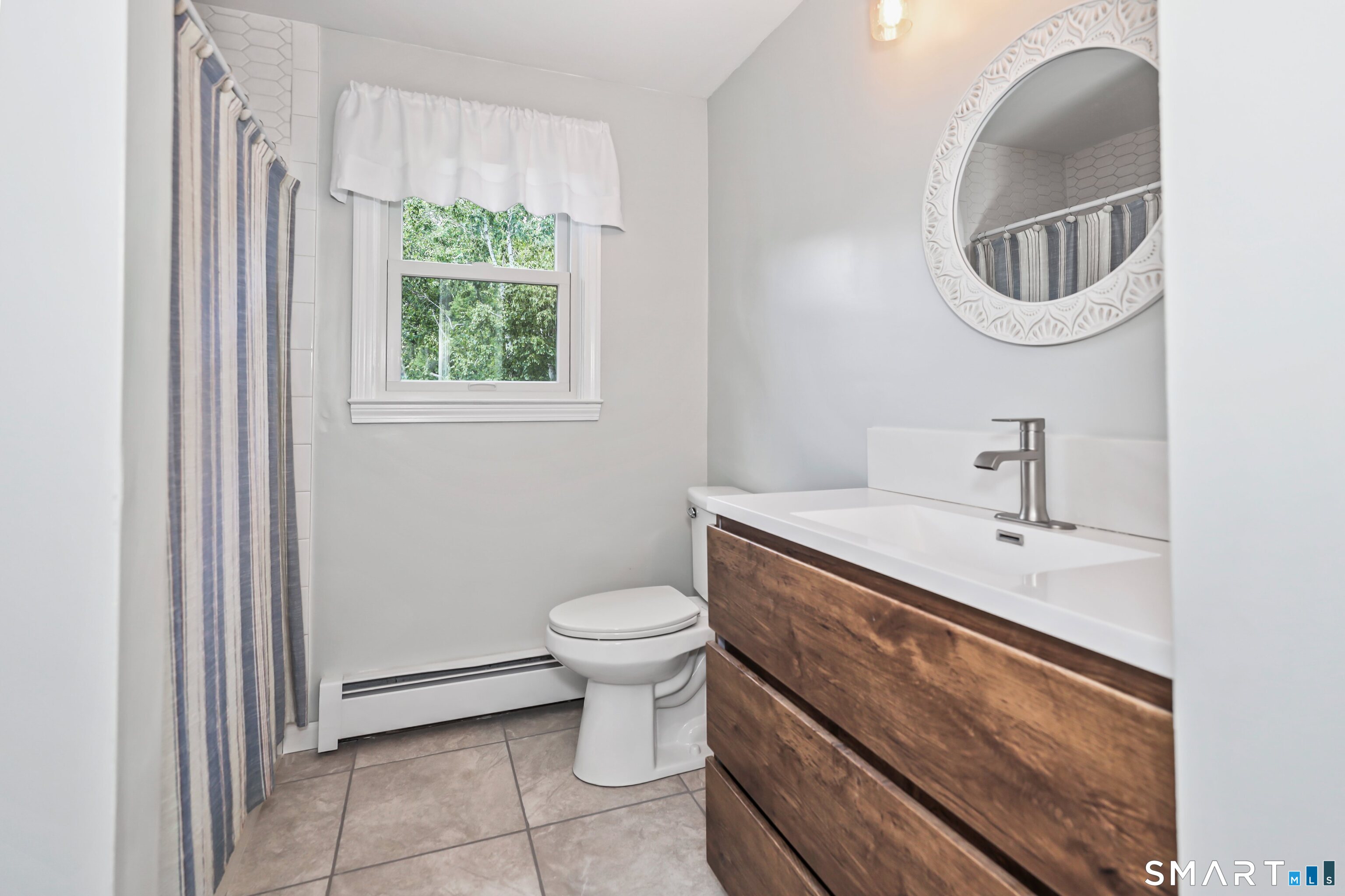 2 Meadowside Drive