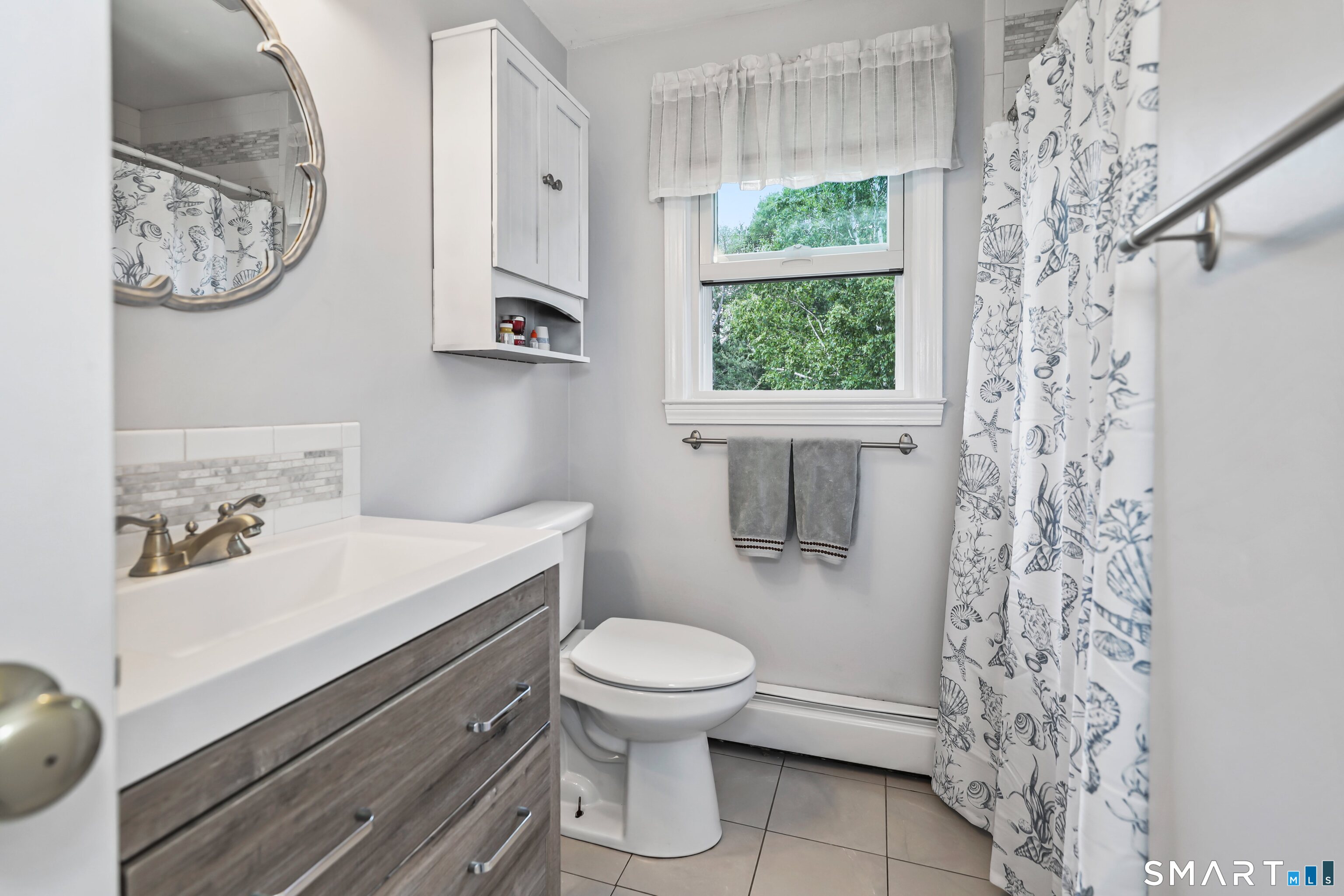 2 Meadowside Drive
