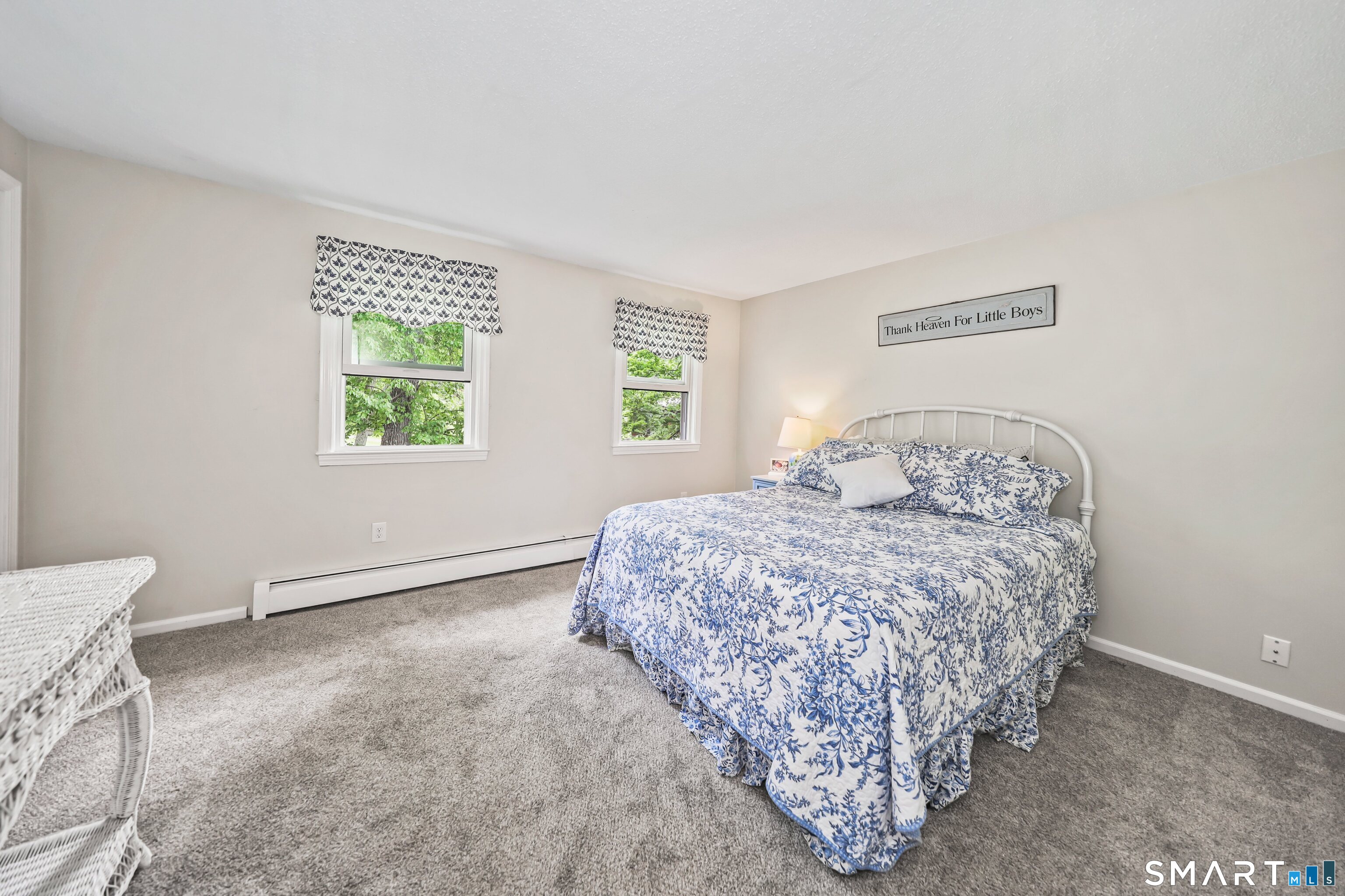 2 Meadowside Drive