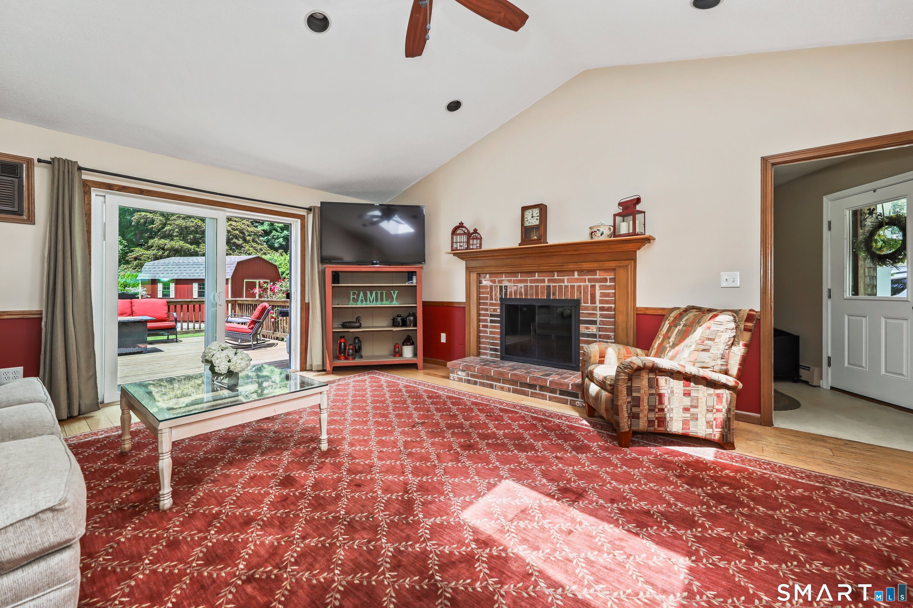 2 Meadowside Drive