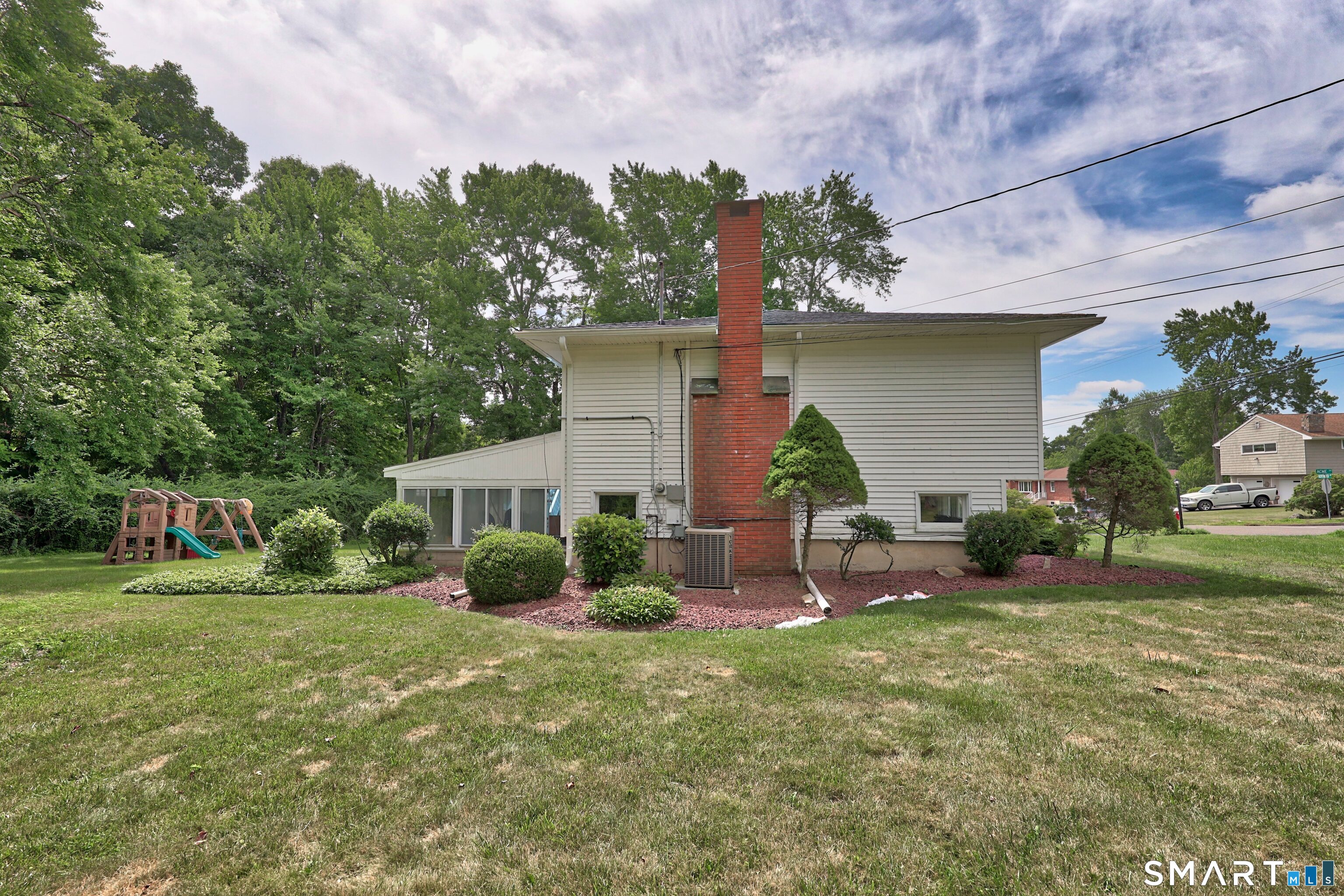 2 Northwood Drive