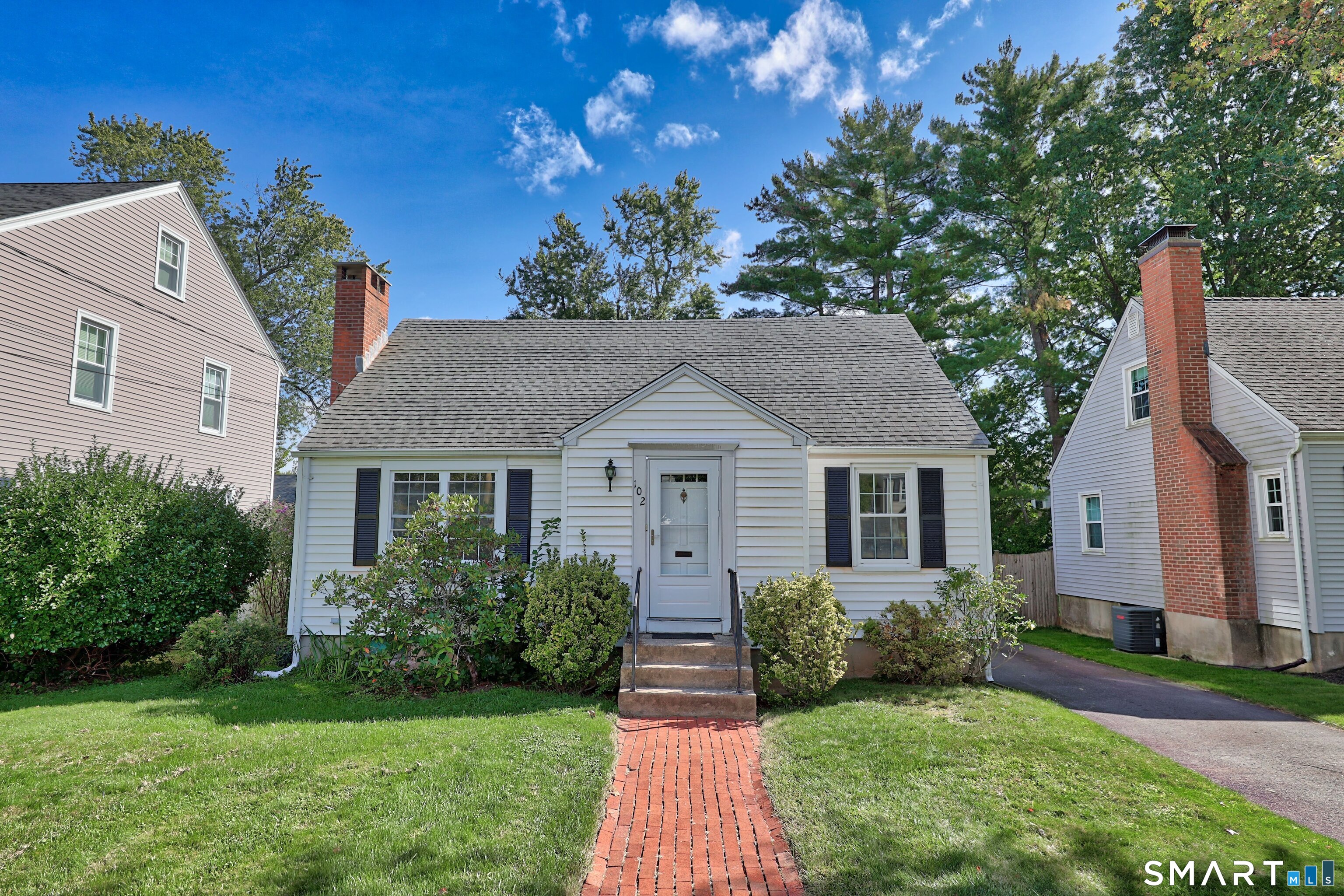 102 Brunswick Avenue