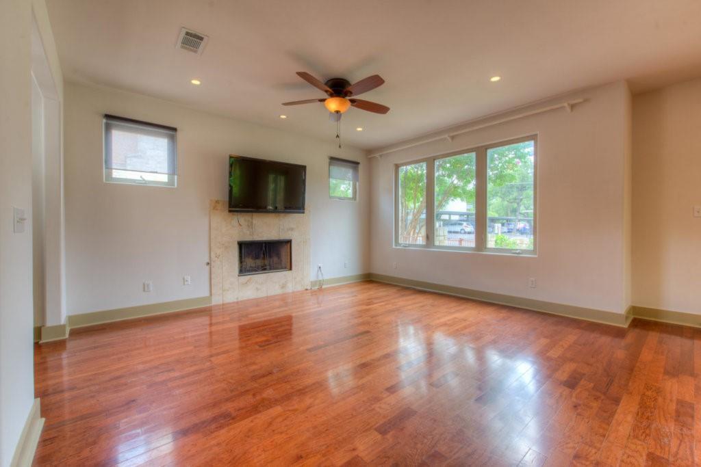 605 Peacock LN # C