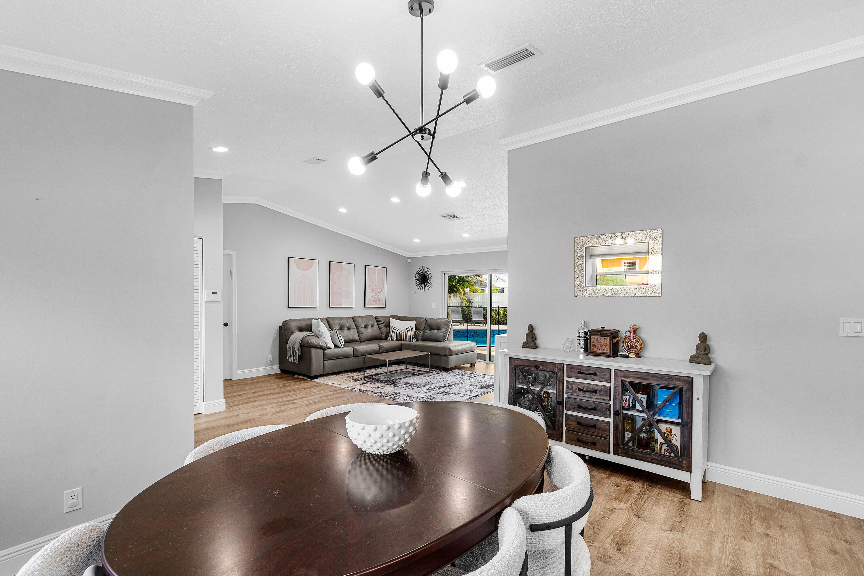 6992 W Calle Del Paz W