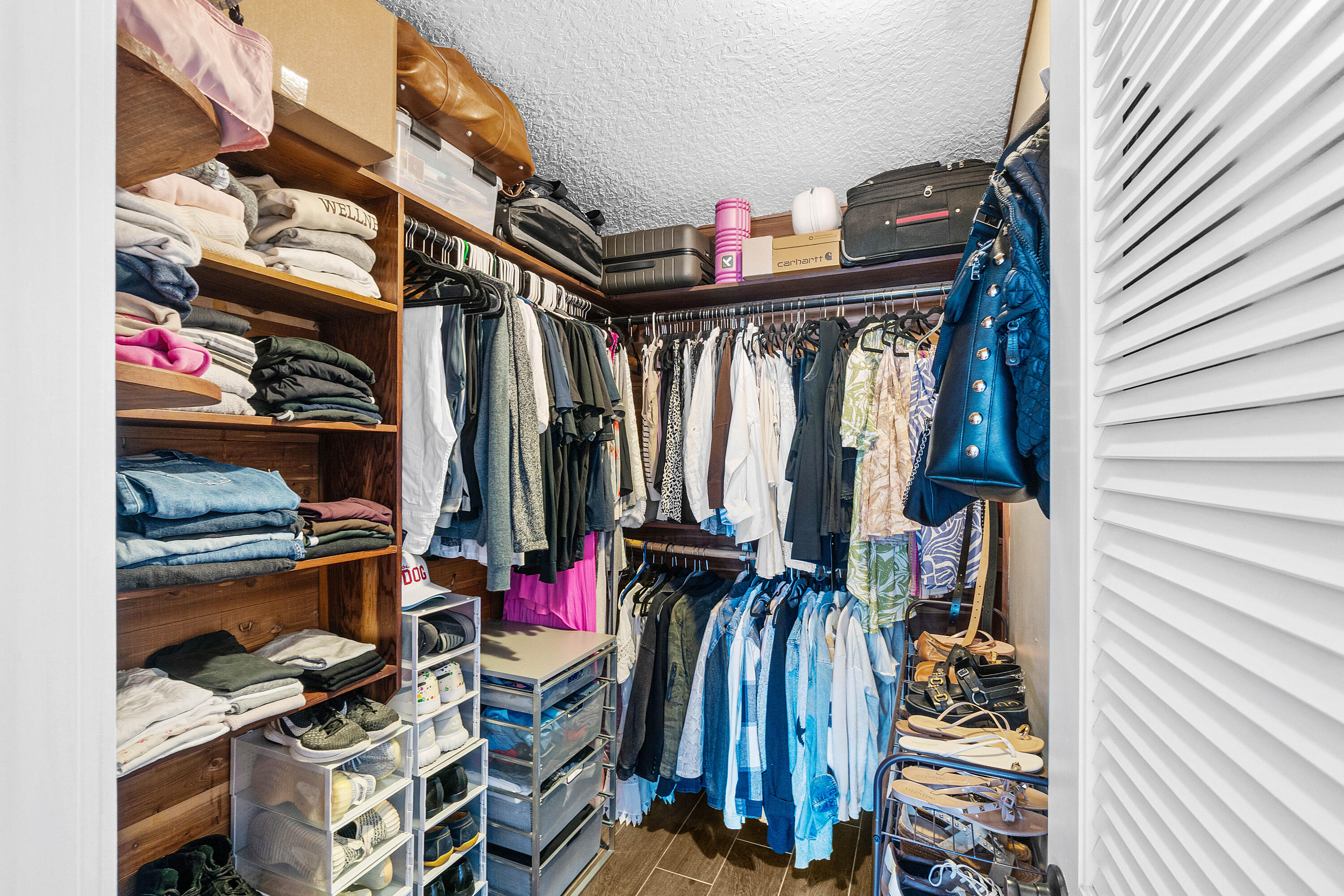 6992 W Calle Del Paz W