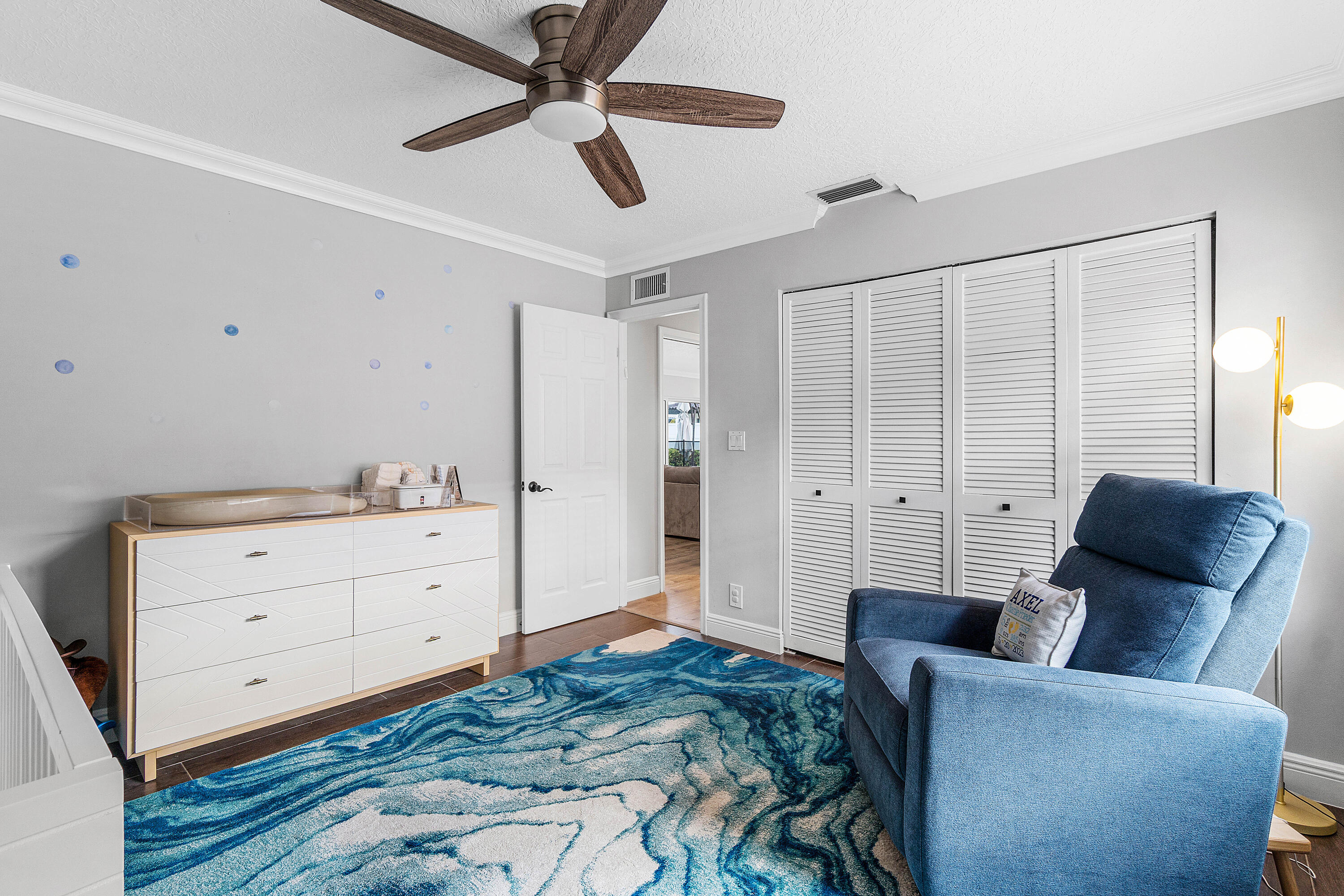 6992 W Calle Del Paz W