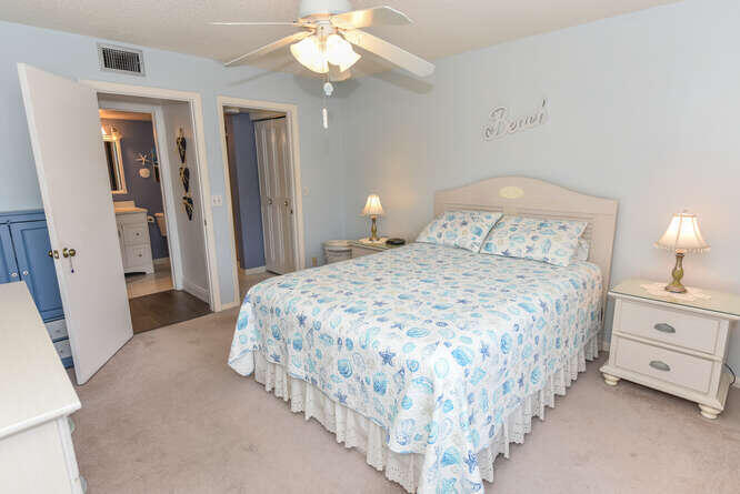 305 Knotty Pine