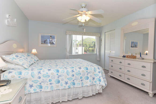 305 Knotty Pine