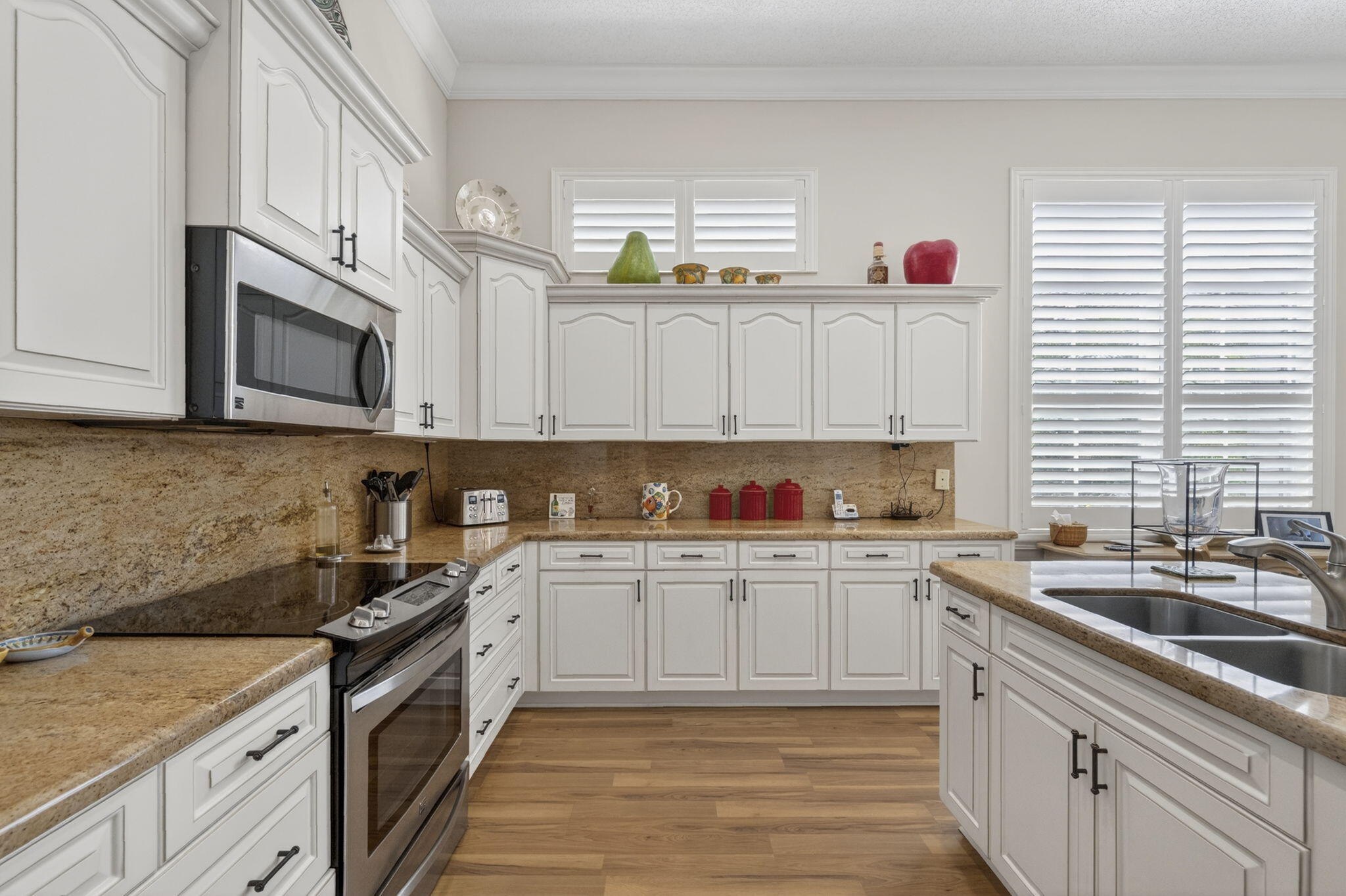 6787 Fairway Lakes Dr