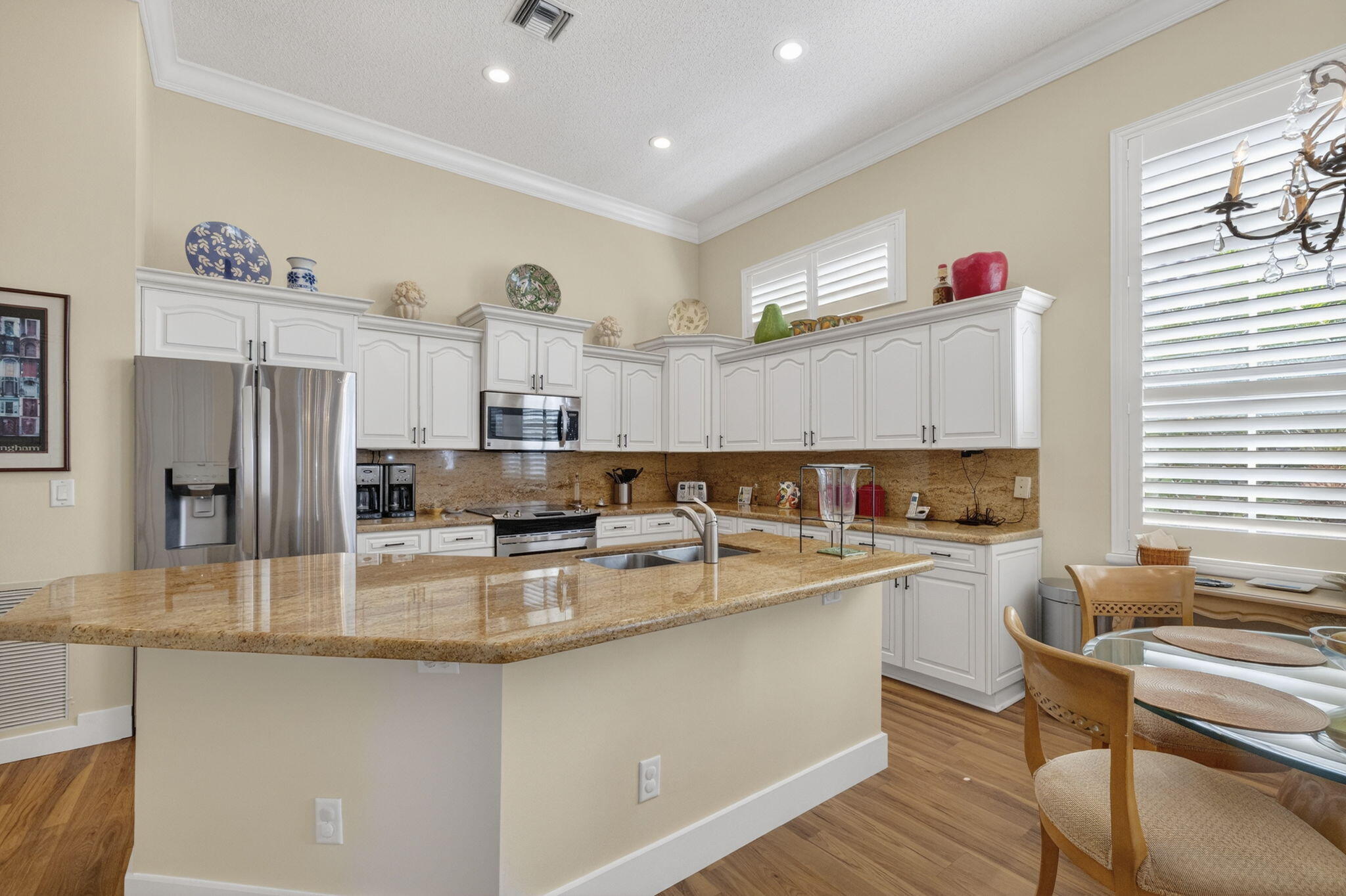 6787 Fairway Lakes Dr