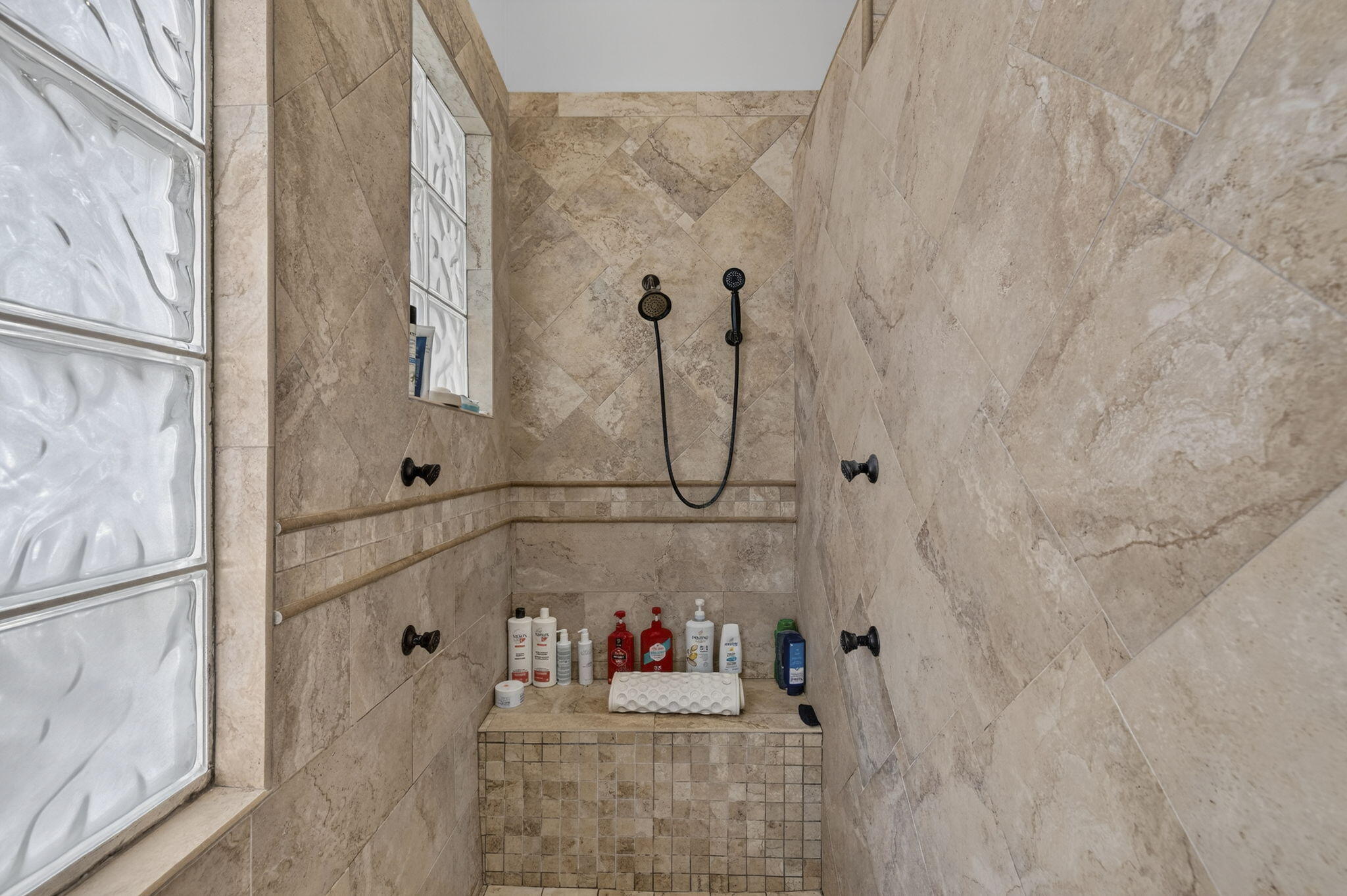 6787 Fairway Lakes Dr