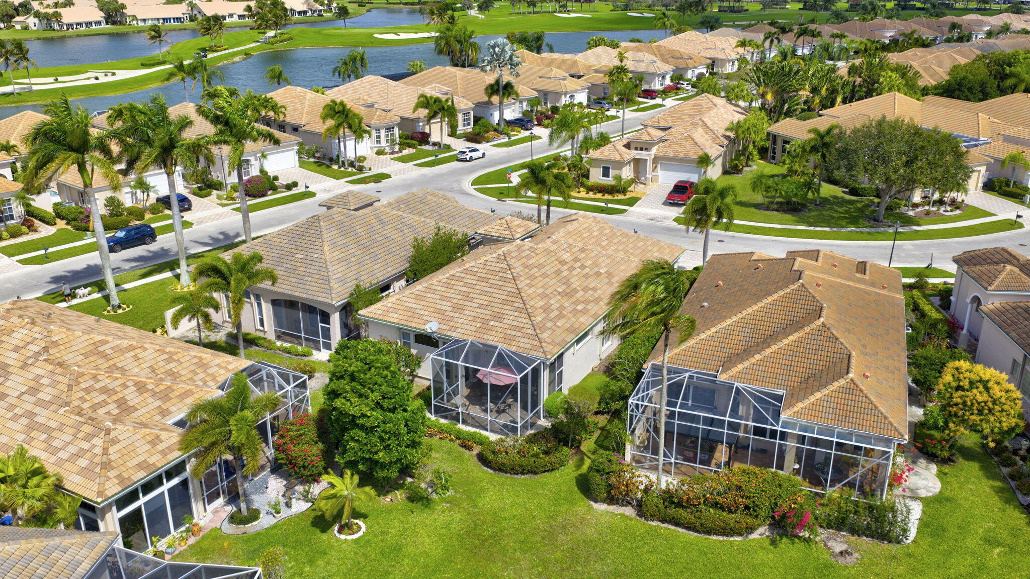 6787 Fairway Lakes Dr